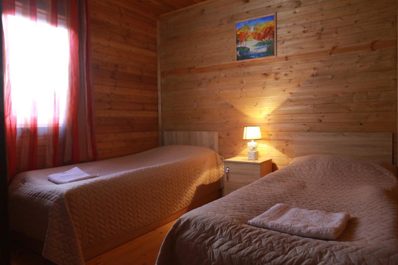 Lodge Woodside